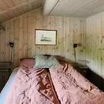 Prázdninový dům Cozy With Fantastic Mountain Views In Oppheimasen
